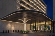 팰리스 두바이 크릭 하버 호텔, 두바이 중심부에 정식 개장