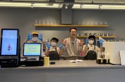 이천시니어클럽 카페 행복하이, 개그맨 김원효 홍보차 방문