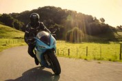 라이트닝 모터사이클, 바이코와 함께 전기 오토바이 최고 지면 속도 신기록과 최상의 라이딩 경험 제공